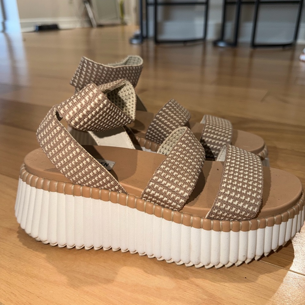 Steve Madden Beige Knit Platform Sandals
